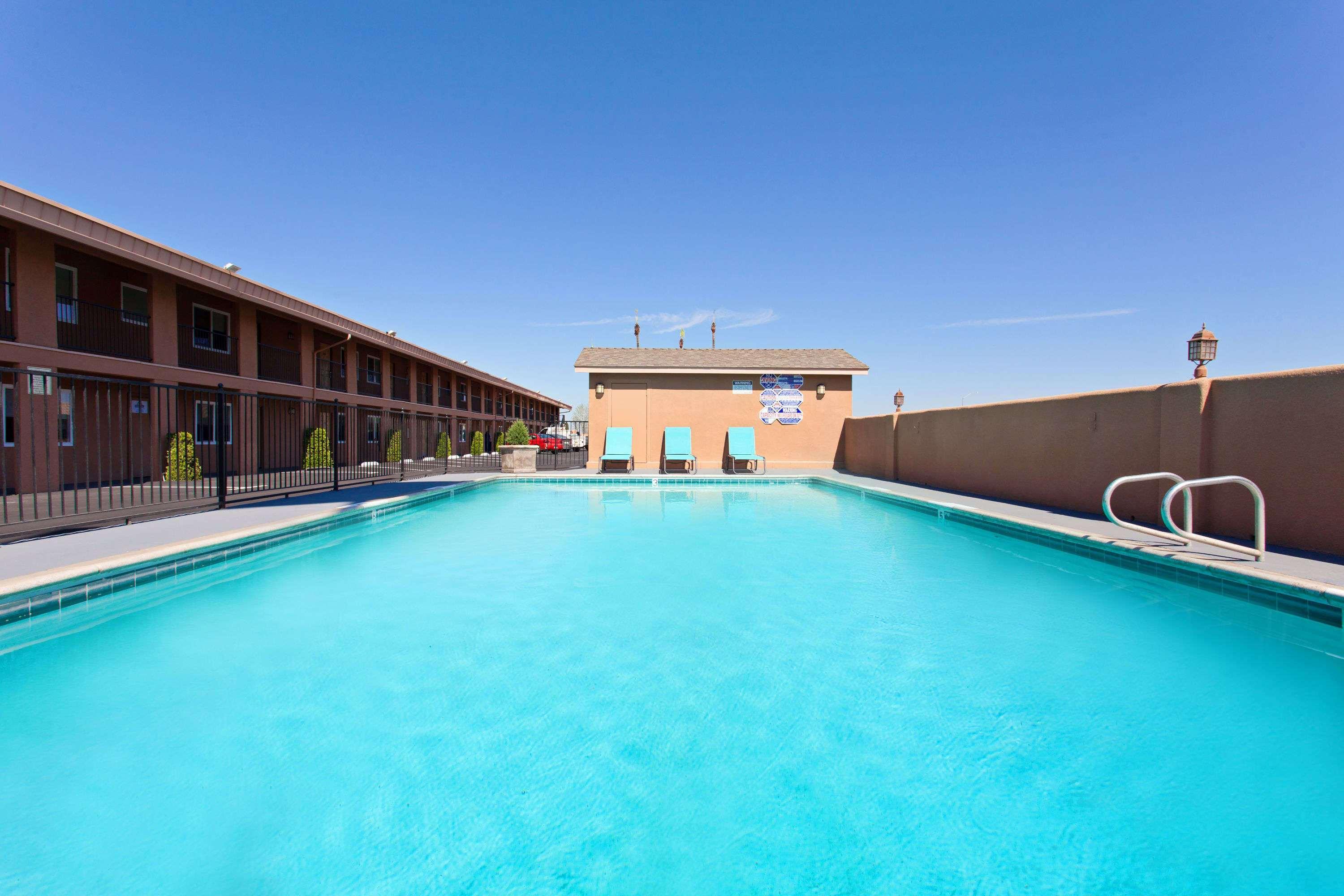 Days Inn By Wyndham Chowchilla Gateway To Yosemite Exterior foto